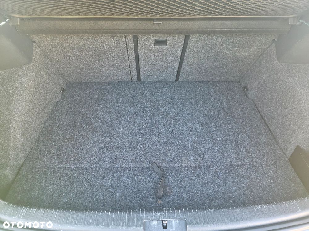 Volkswagen Golf - 13