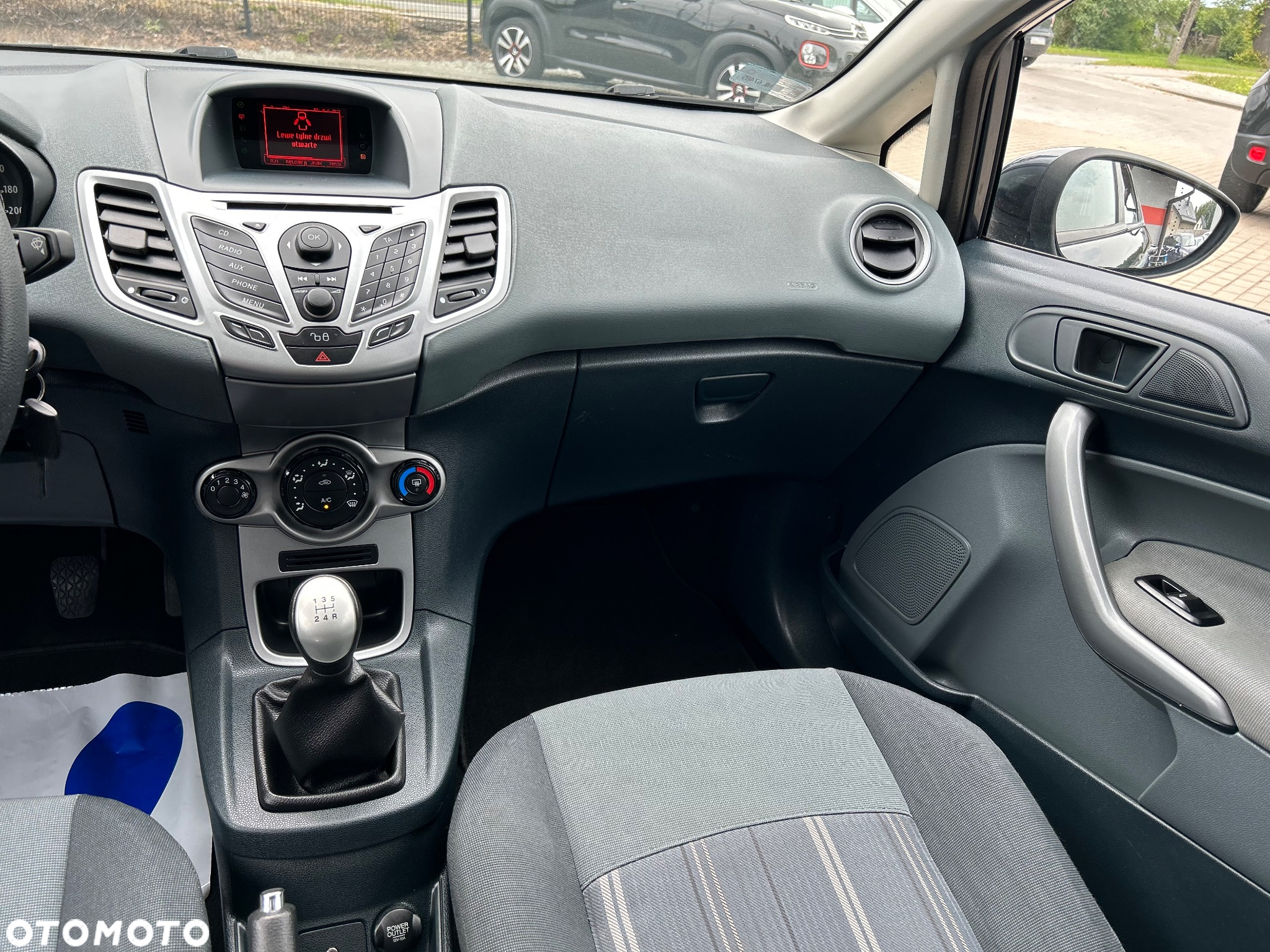 Ford Fiesta 1.25 Ambiente - 13