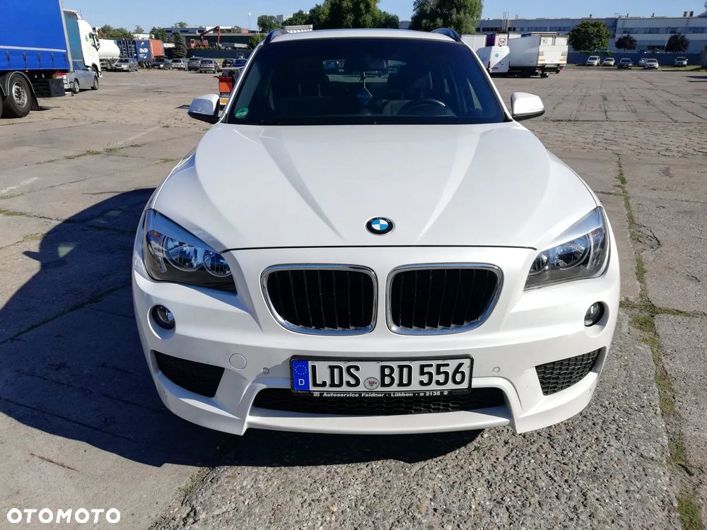 BMW X1 xDrive20d Sport Line - 3