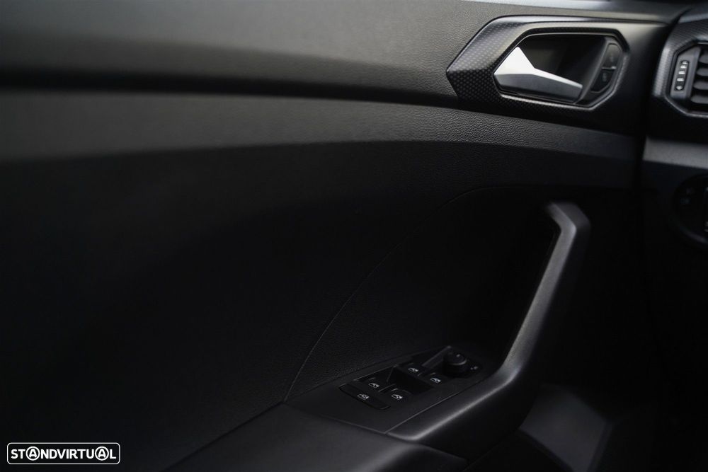 VW T-Cross 1.0 TSI BlackStyle - 17