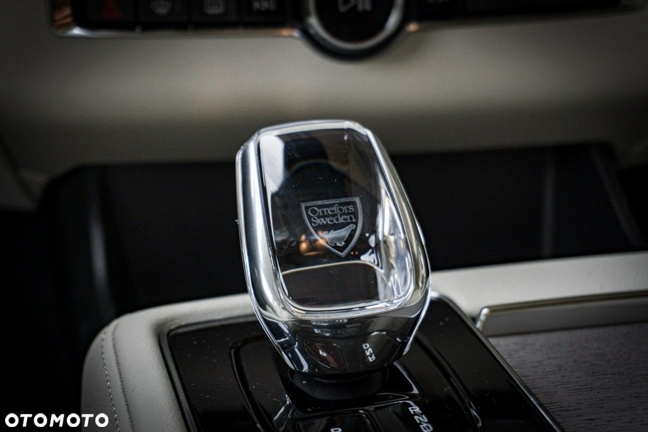 Volvo XC 90 - 25