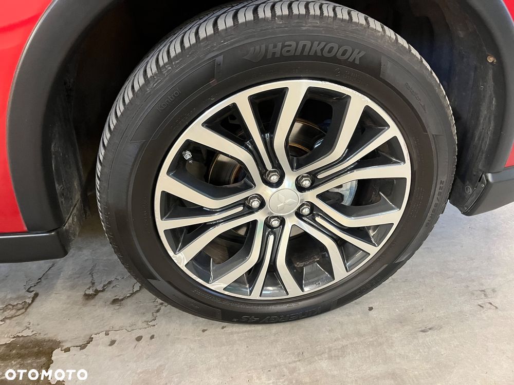 Mitsubishi Outlander 2.0 2WD CVT Diamant Edition+ - 29