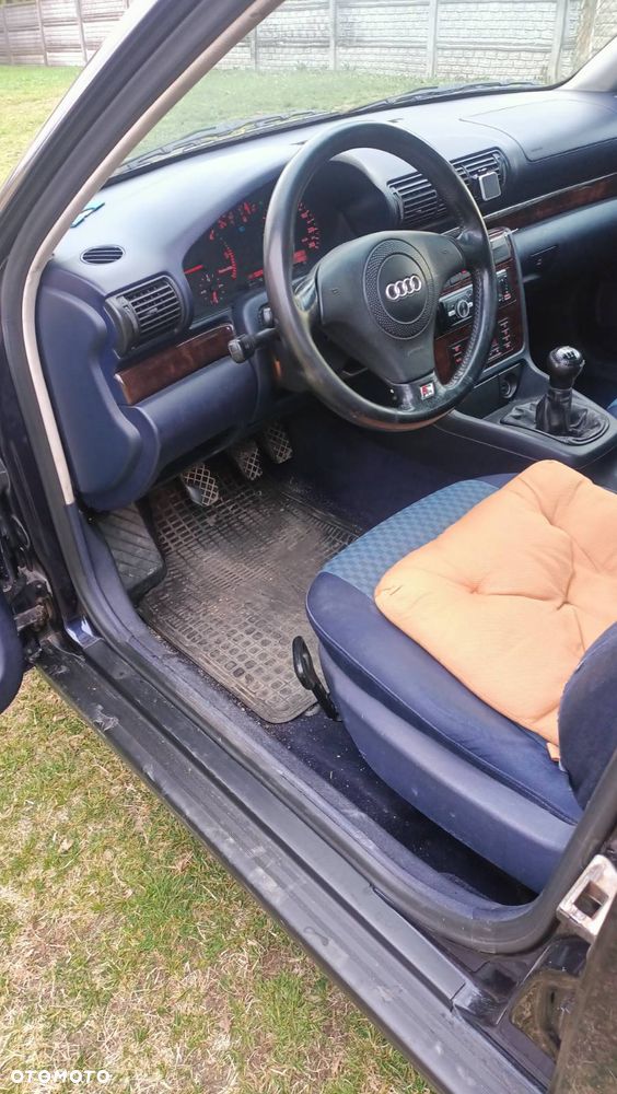 Audi A4 Avant - 2