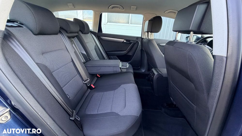 Volkswagen Passat Variant 2.0 TDI BlueMotion Technology DPF Comfortline - 7