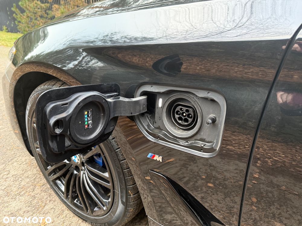 BMW Seria 5 530e iPerformance M Sport sport - 23