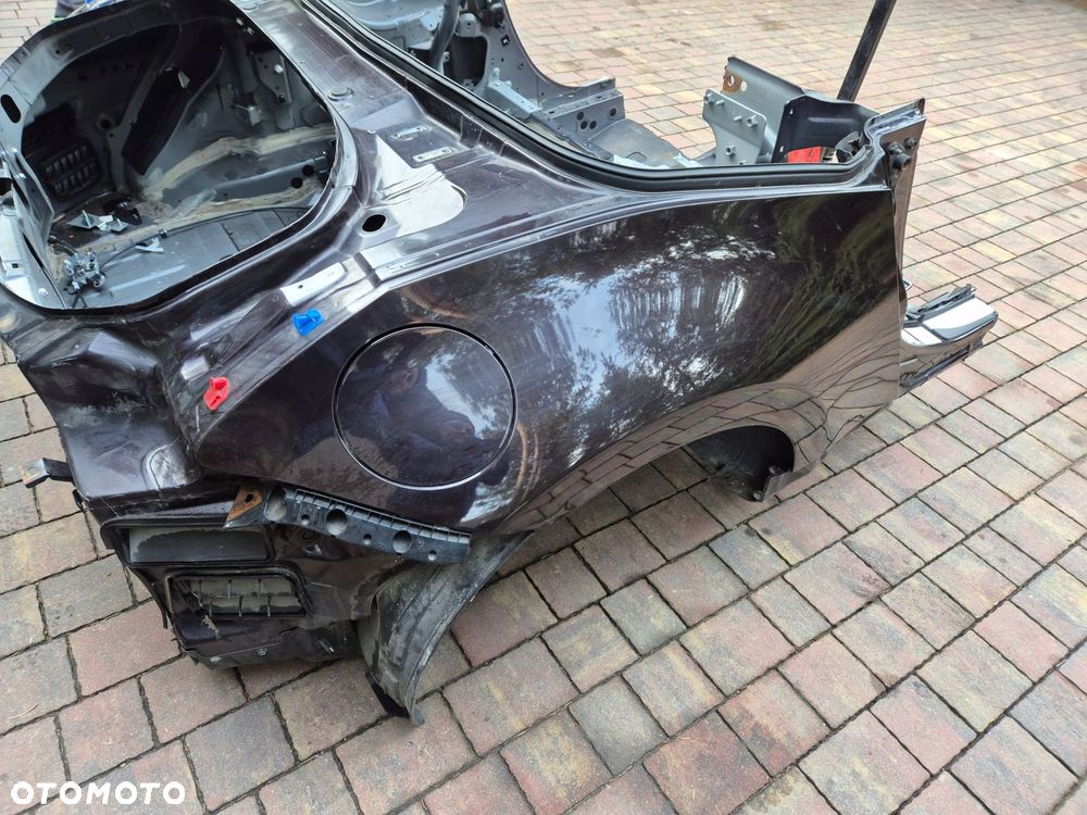 pas tyl tylny blotnik prawy lewy wanna nissan 370z cabrio - 2