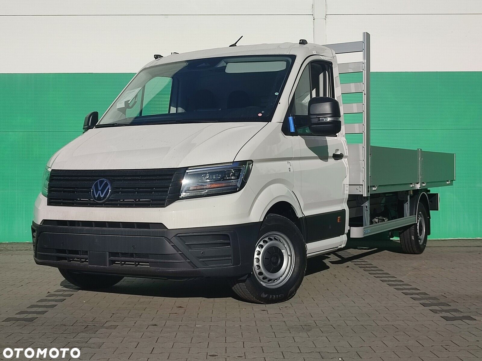 Volkswagen Crafter Crafter 35 Podwozie z pojedynczą kabiną silnik: 2,0 l EU6 SCR 177 KM / skrzynia biegów: Przedni napęd manualna 6-biegowa rozstaw osi: 4490 mm - 1