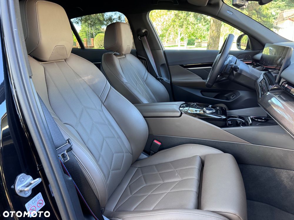 BMW Seria 5 520d xDrive mHEV M Sport - 17