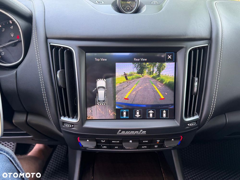 Maserati Levante S Q4 - 8
