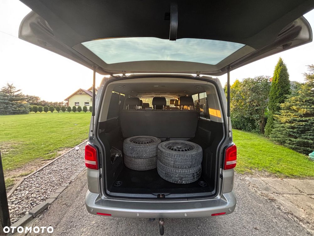 Volkswagen Caravelle - 15