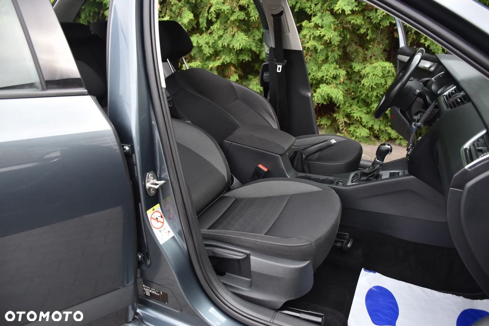 Skoda Octavia 1.6 TDI DSG Style - 12