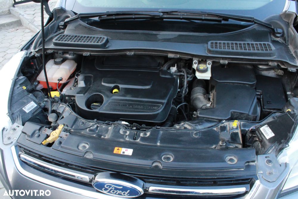 Ford Kuga 2.0 TDCi 4x4 Aut. Titanium - 9