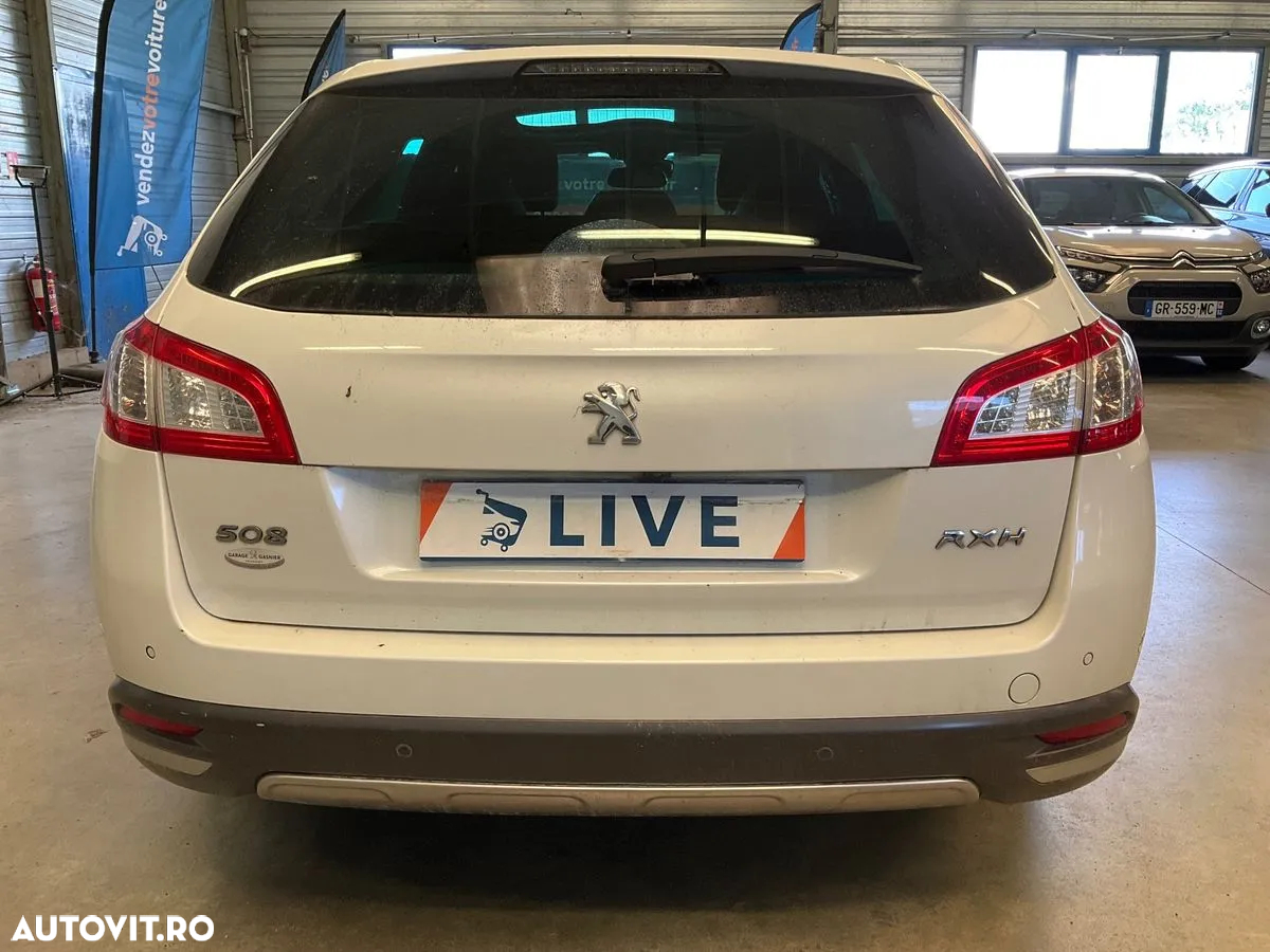 Peugeot 508 RXH Hybrid4 - 16