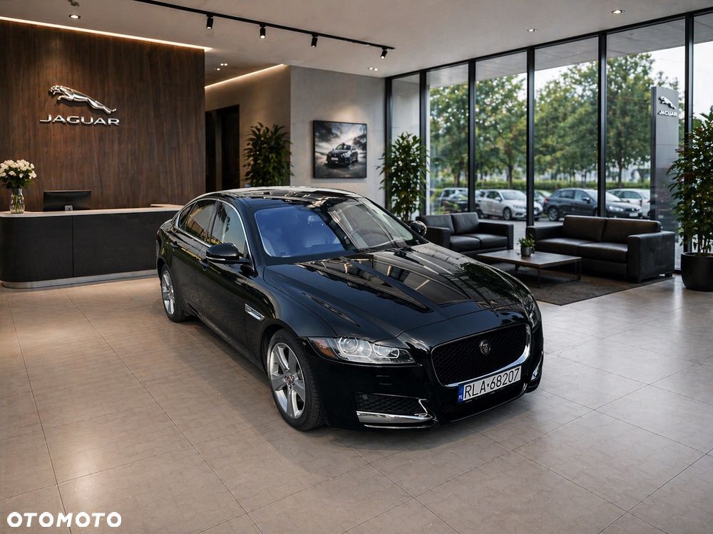 Jaguar XF 25t Prestige - 1