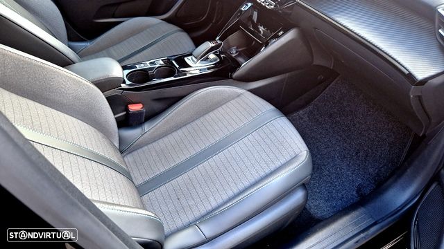 Peugeot e-208 Allure Pack - 6