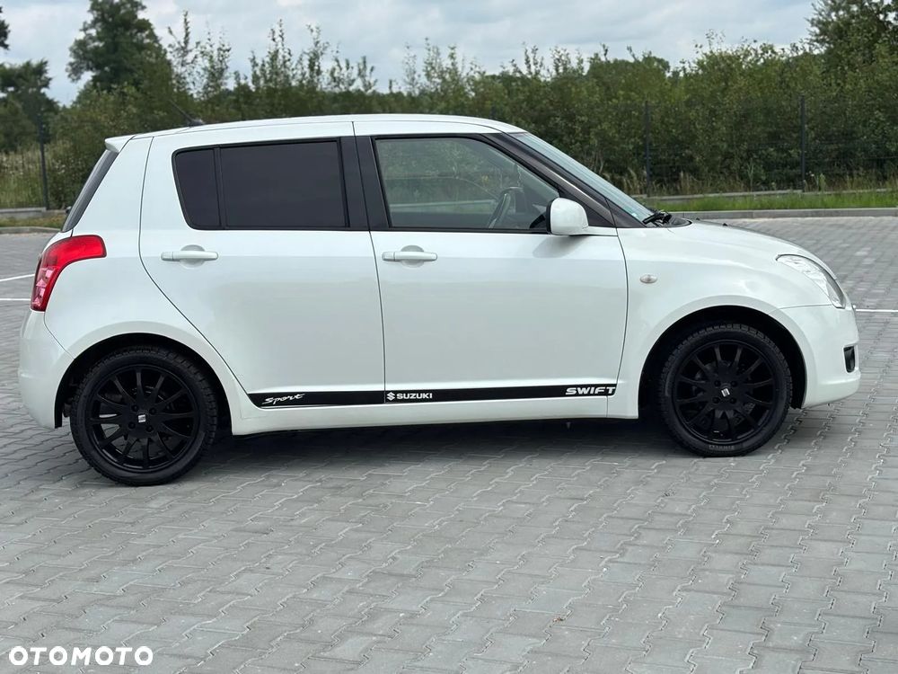 Suzuki Swift 1.3 Limited 25 - 13