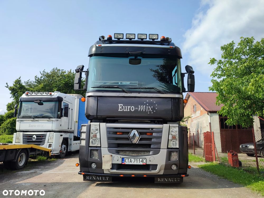 Renault MAGNUM - 5