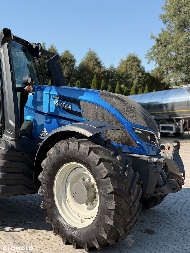 Valtra T214 VERSU - 4