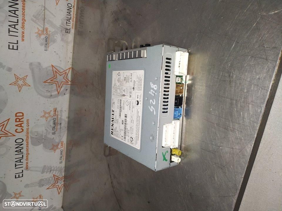 SISTEMA DE ÁUDIO RÁDIO CD RENAULT MEGANE IV BERLINA 5P - 1