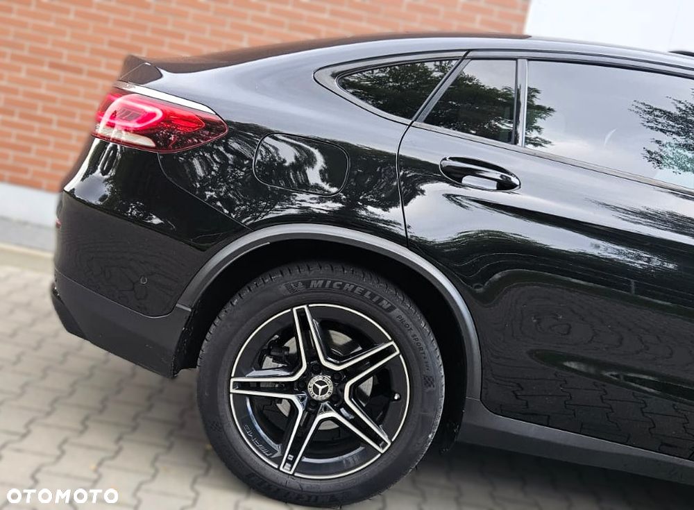 Mercedes-Benz GLC 200 d 4Matic 9G-TRONIC AMG Line - 18