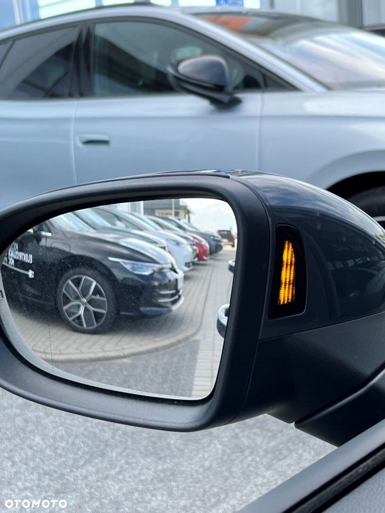 Volkswagen Golf - 13