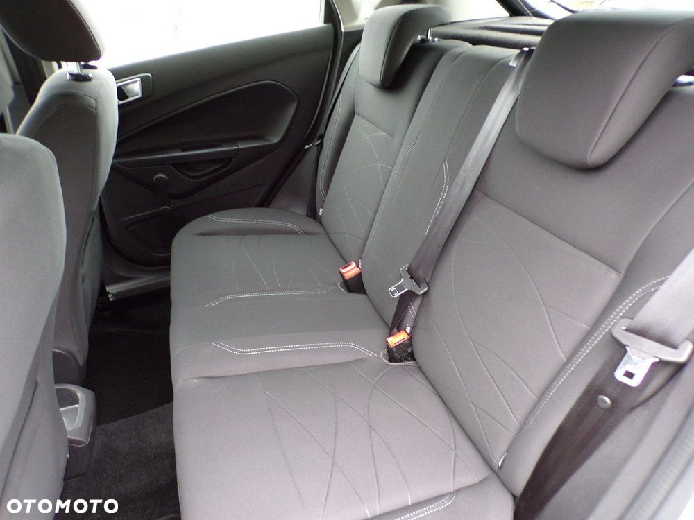 Ford Fiesta - 28