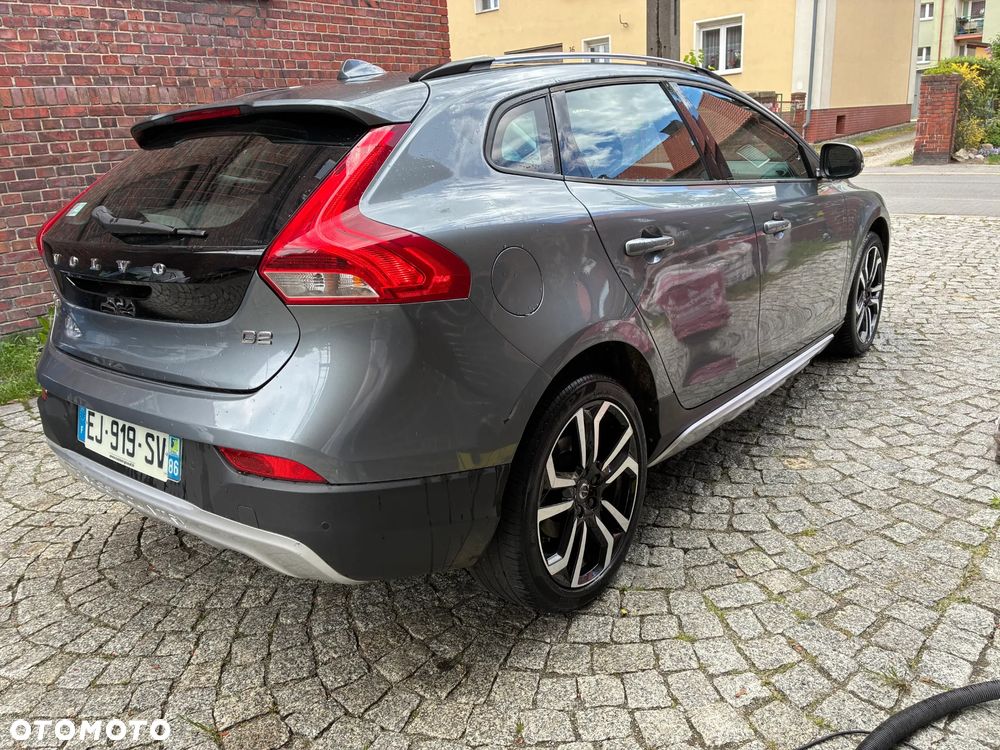 Volvo V40 Cross Country D2 Momentum - 5