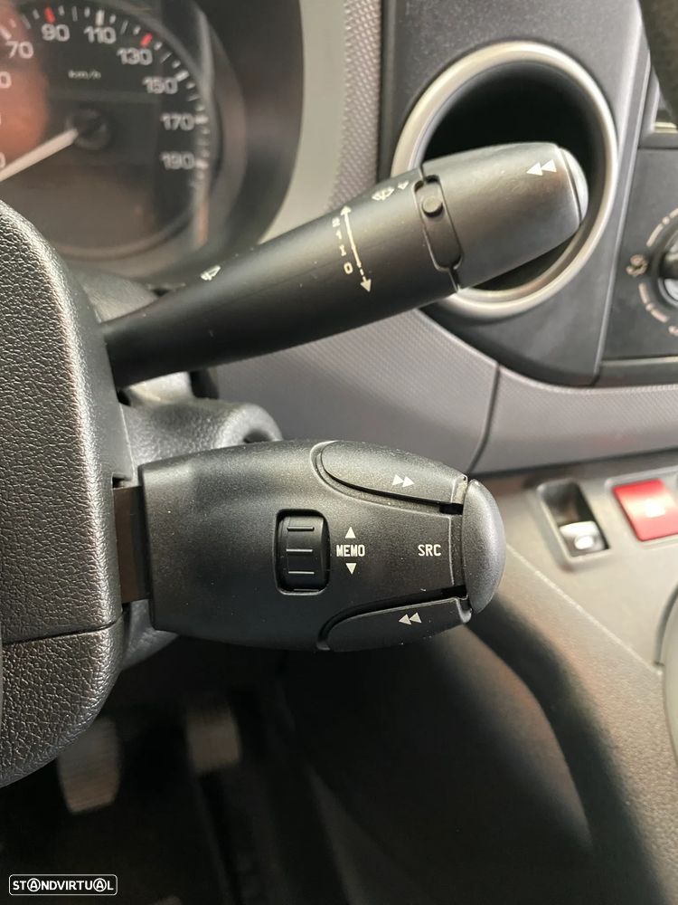 Peugeot Partner 1.6 BlueHdi 3L - 28