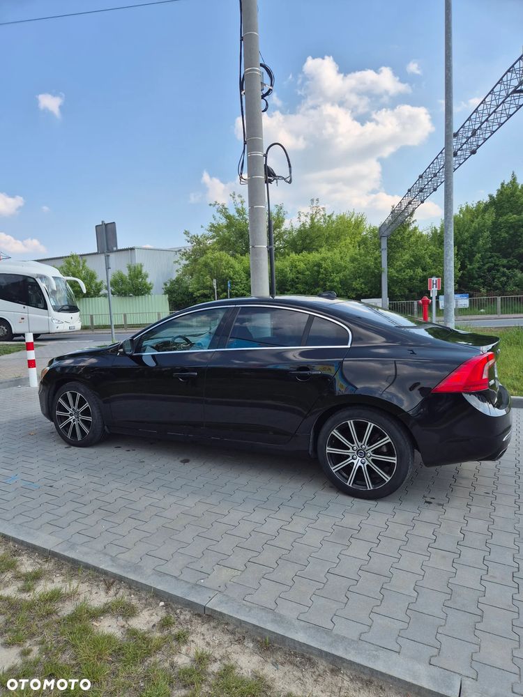 Volvo S60 T5 Drive-E R-Design Momentum - 3
