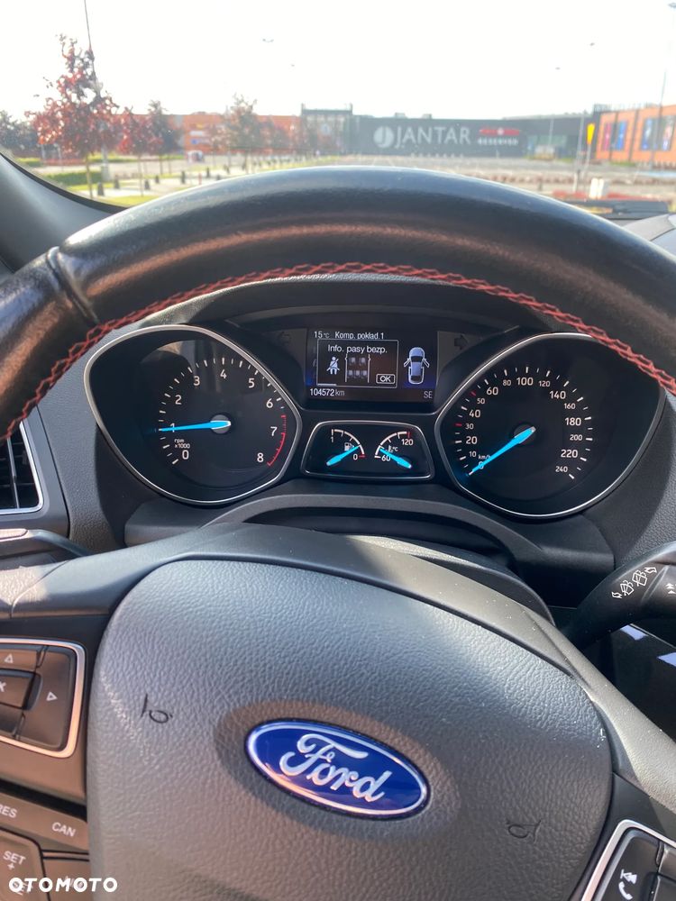 Ford Kuga - 10
