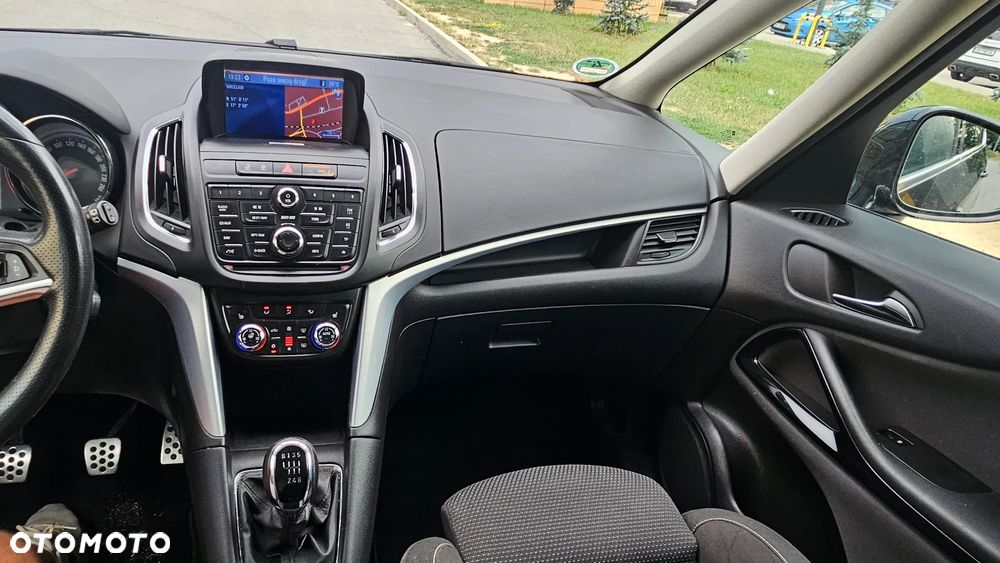 Opel Zafira Tourer 1.6 SIDI Turbo ecoFLEX Start/Stop Innovation - 27