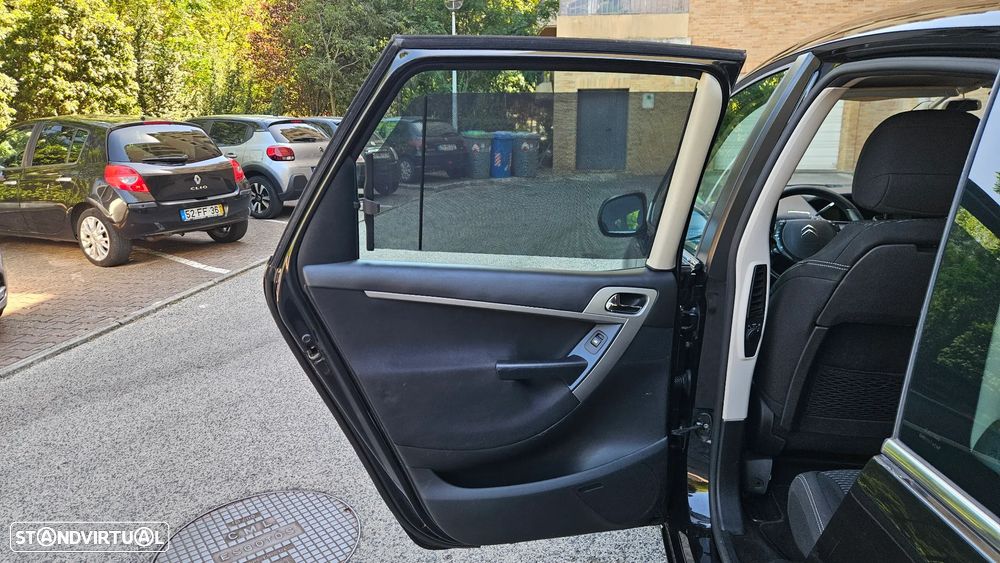 Citroën C4 Picasso 1.6 HDi Exclusive CMP6 - 23