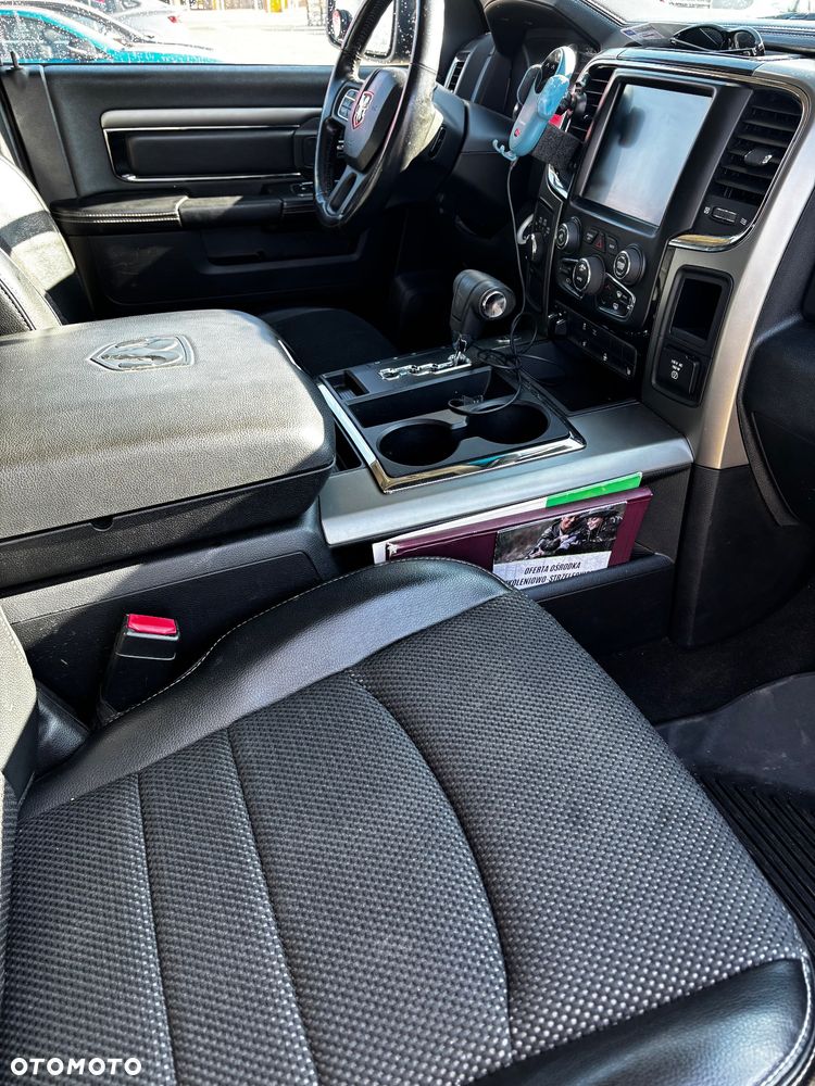 Dodge RAM 1500 5.7 4x4 - 11