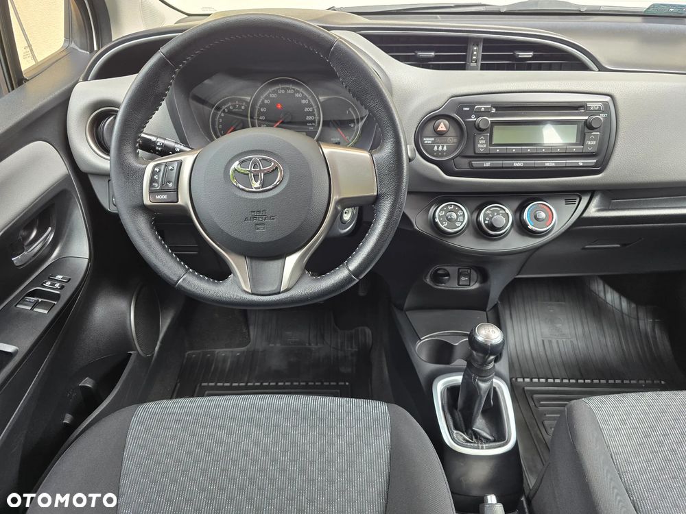 Toyota Yaris 1.0 Active EU6 - 9
