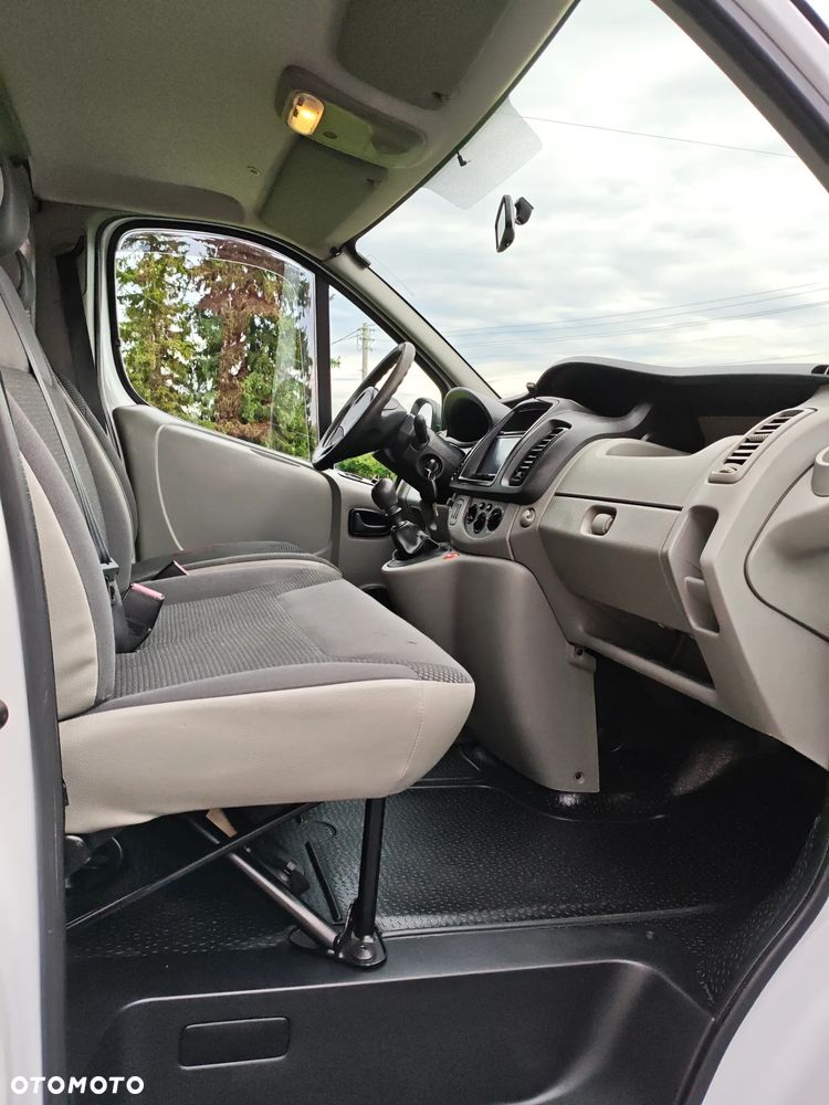 Opel Vivaro - 26