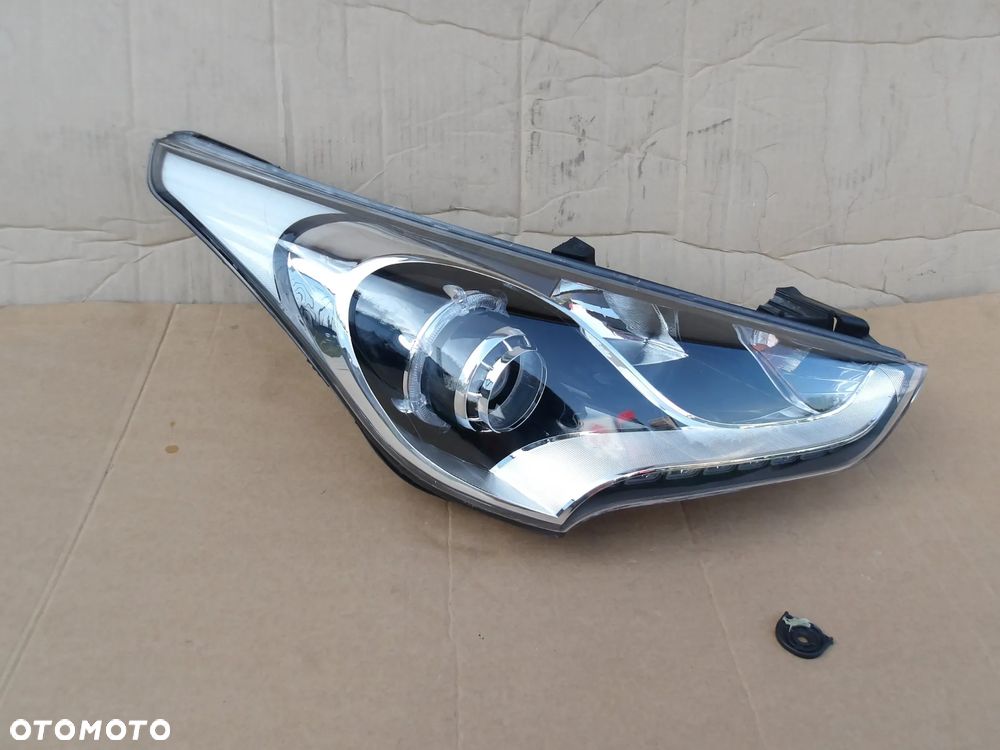 LAMPA PRAWY PRZOD SOCZEWKA LED HYUNDAI VELOSTER 92102-2V160 - 2