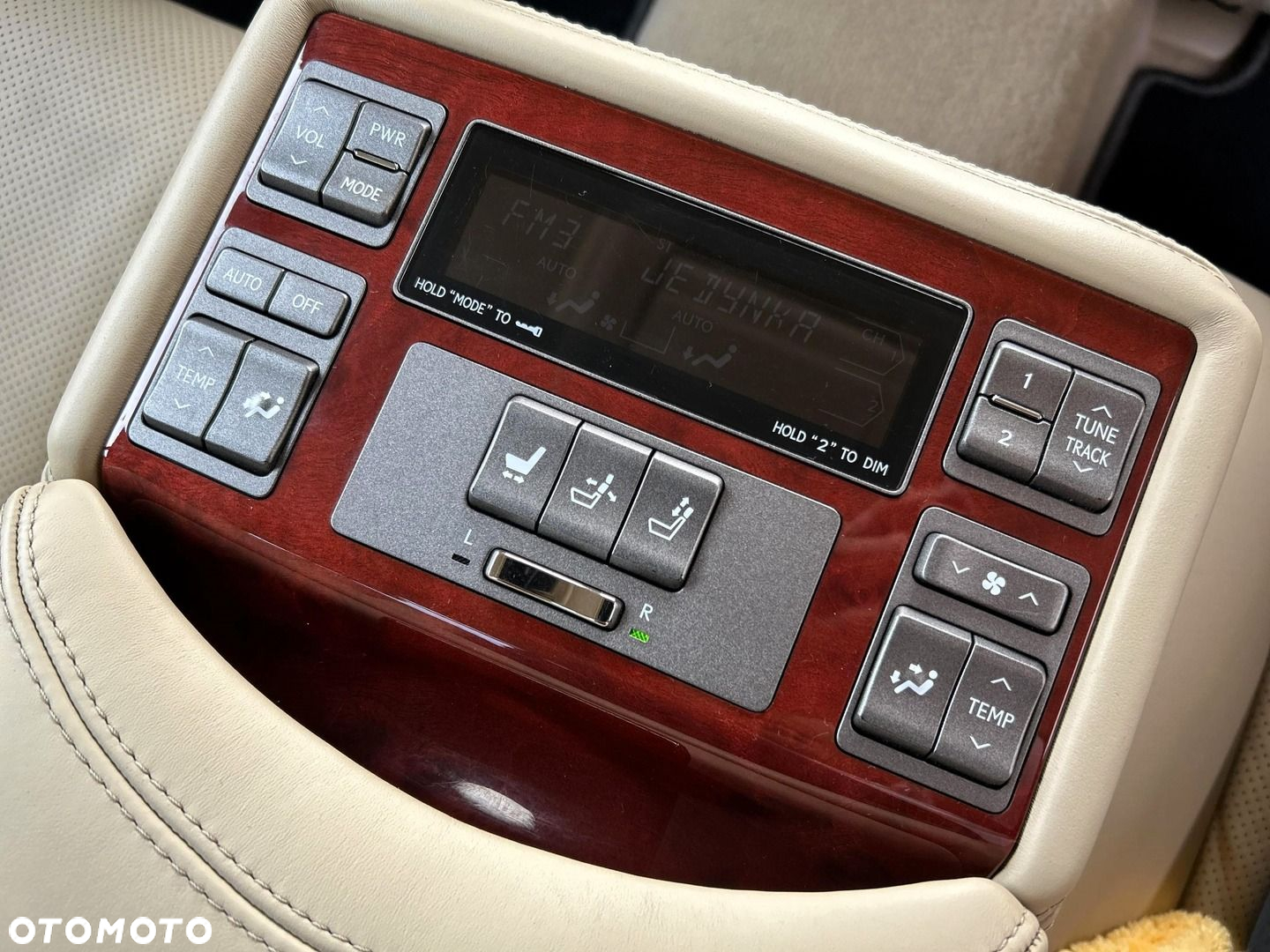 Lexus LS 460 Prestige - 17
