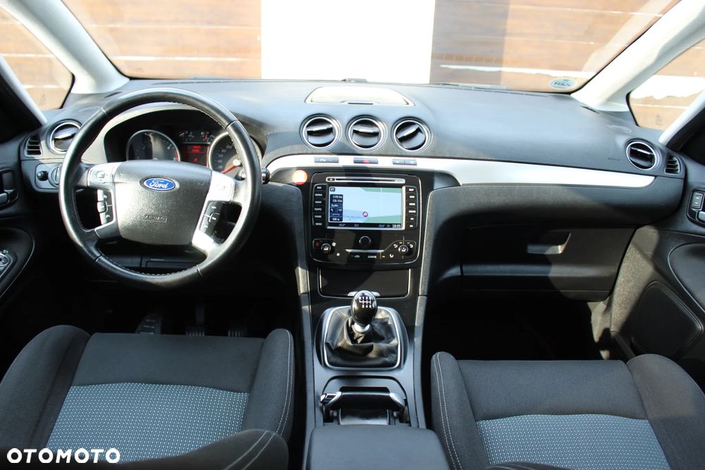 Ford S-Max 2.0 TDCi Ambiente - 16