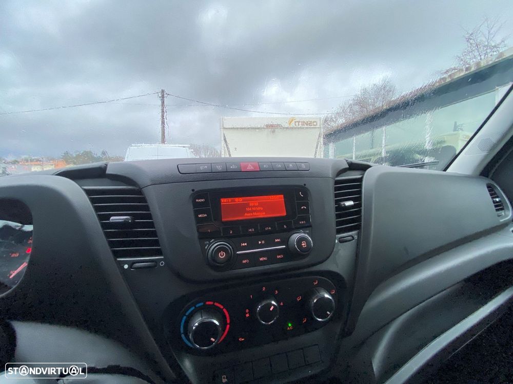 Iveco Daily 35S14 (4100WB) 3.5T Caixa de Lona Tautliner - 16