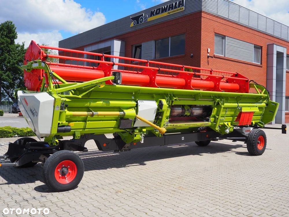 Claas Lexion 6700 + V770 - 11