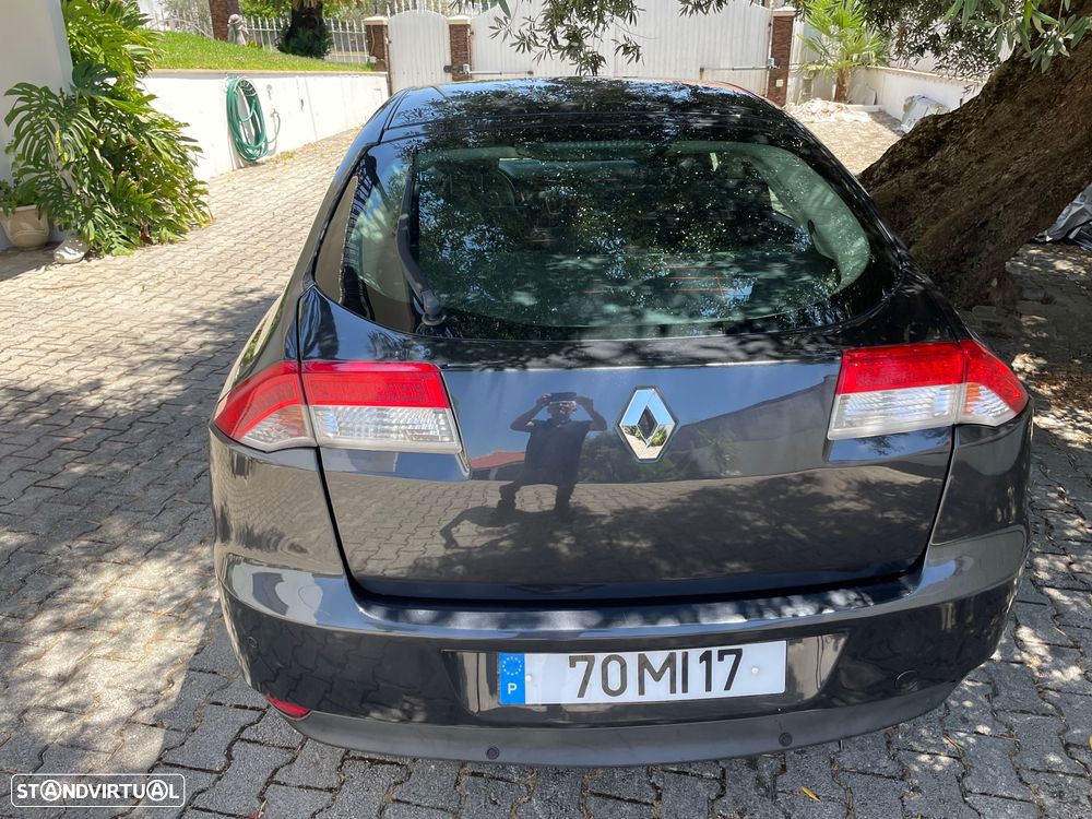 Renault Laguna dCi 110 FAP Emotion - 9