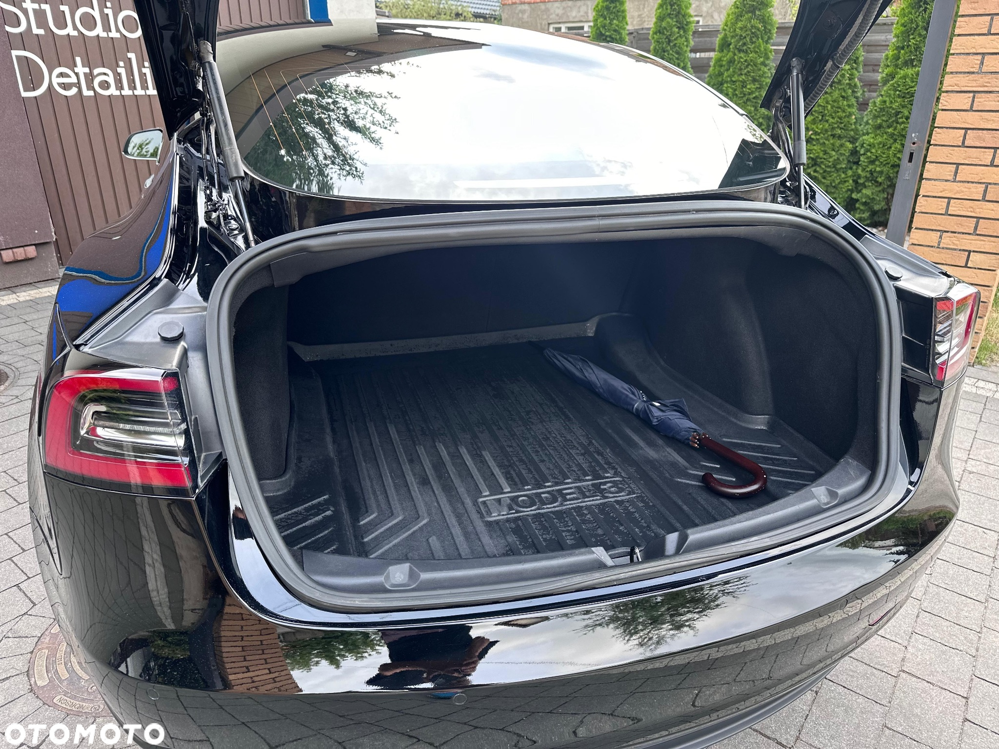Tesla Model 3 Standard Reichweite Plus Hinterradantrieb - 13