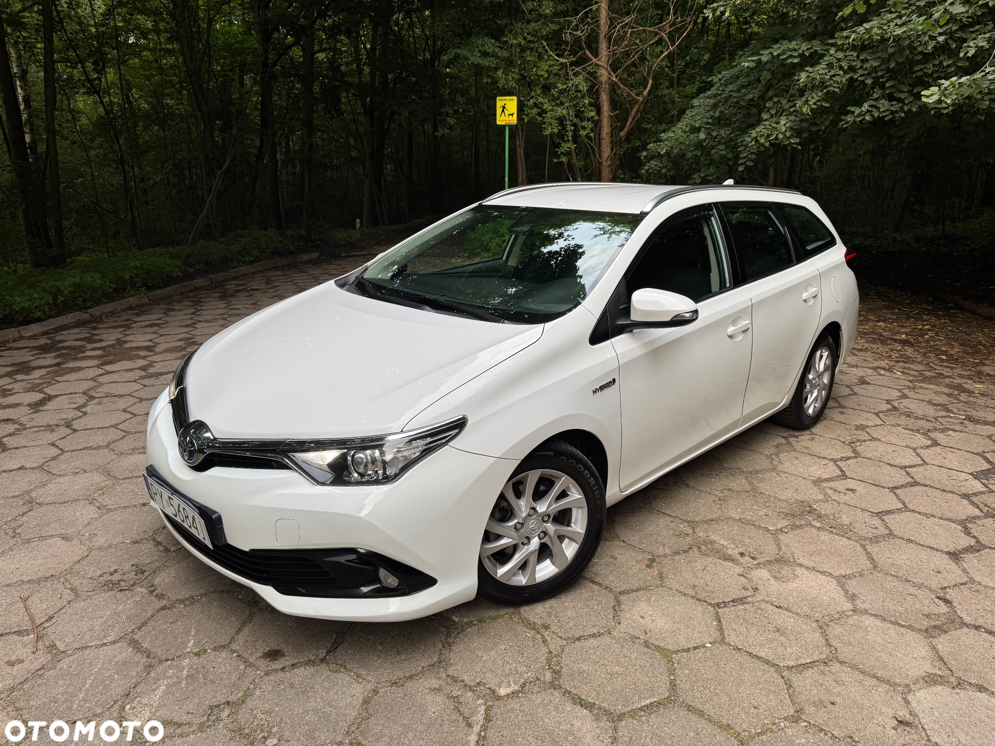 Toyota Auris - 5