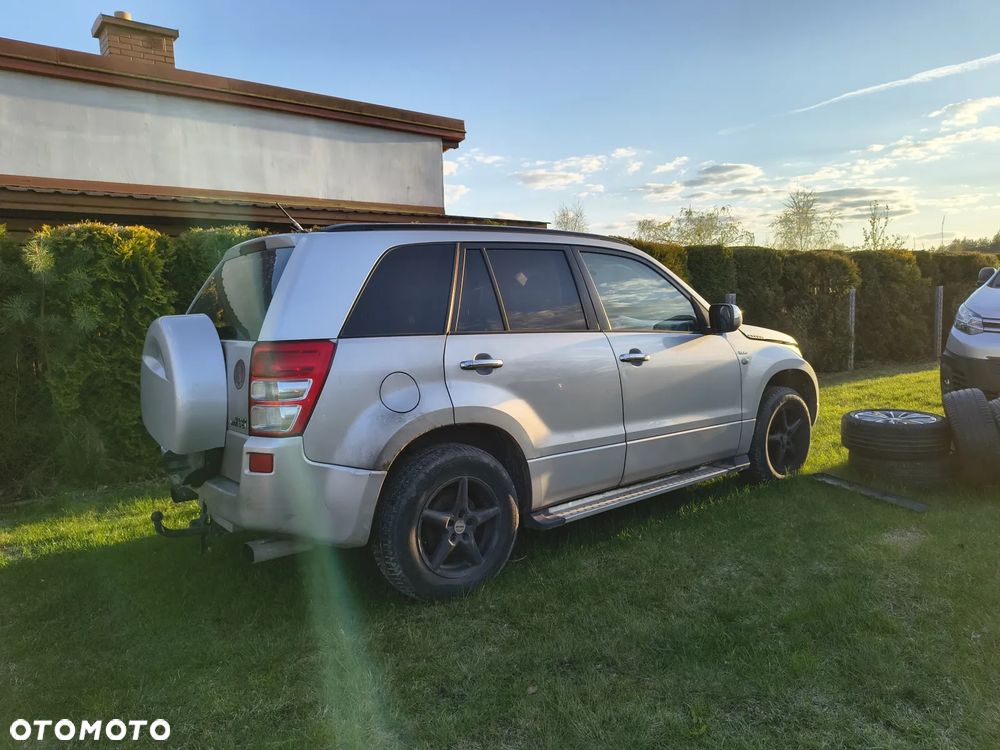 Suzuki Grand Vitara 1.9 DDiS - 4