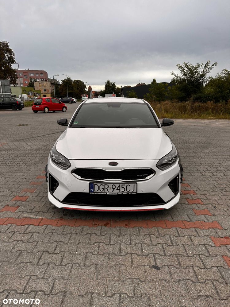Kia ProCeed - 1