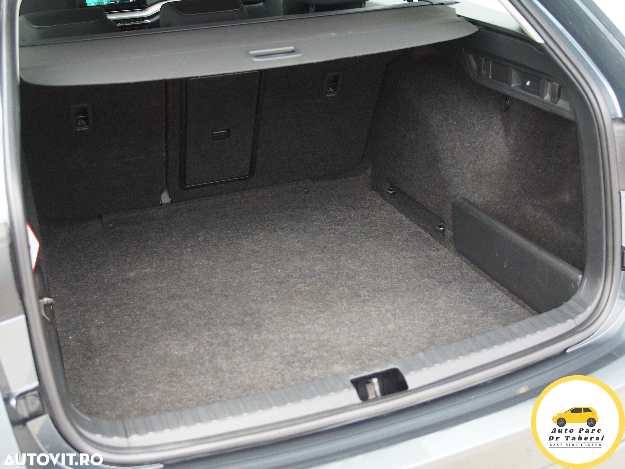 Skoda Octavia Combi Diesel 2.0 TDI DSG Style - 31