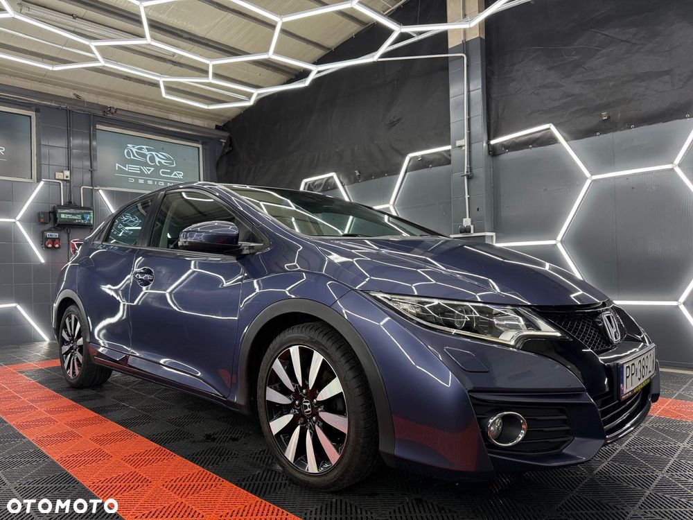 Honda Civic 1.8 i-VTEC Sport Black Edition - 11
