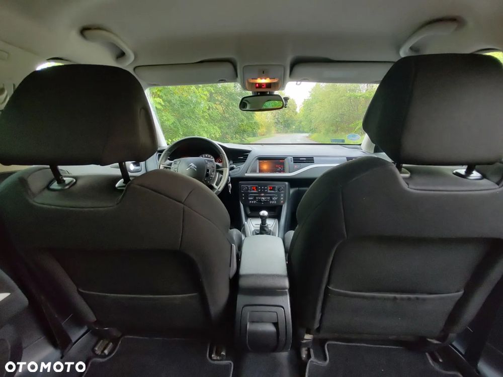 Citroën C5 1.6 HDi Attraction - 16