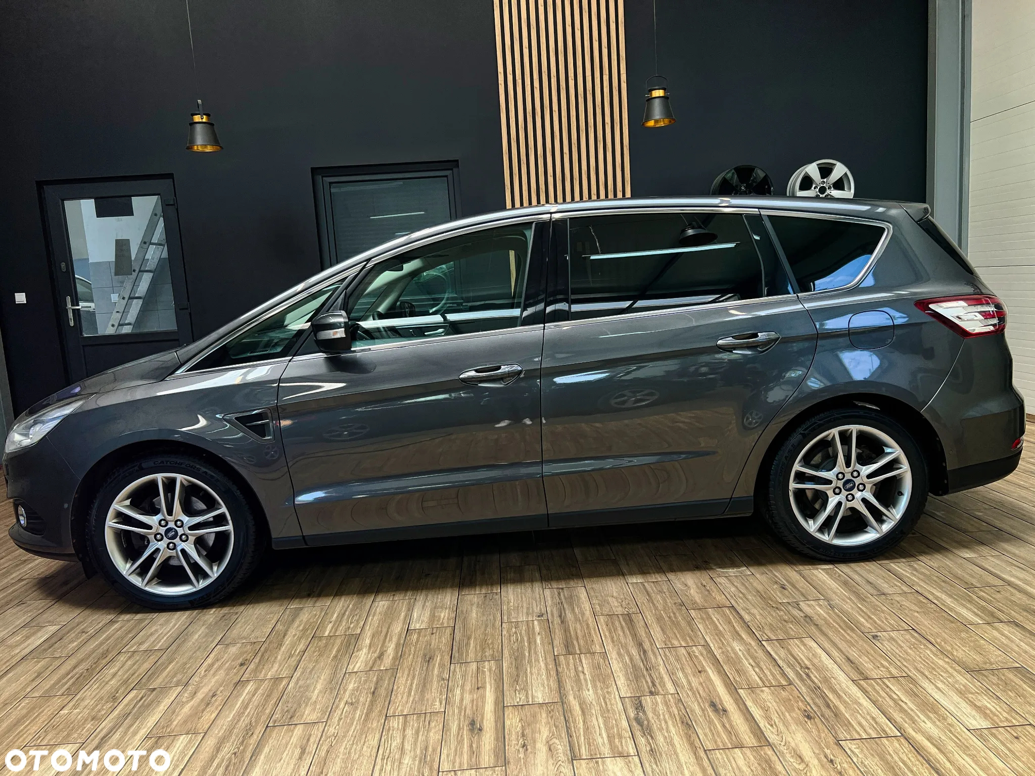 Ford S-Max 2.0 EcoBoost Titanium - 12