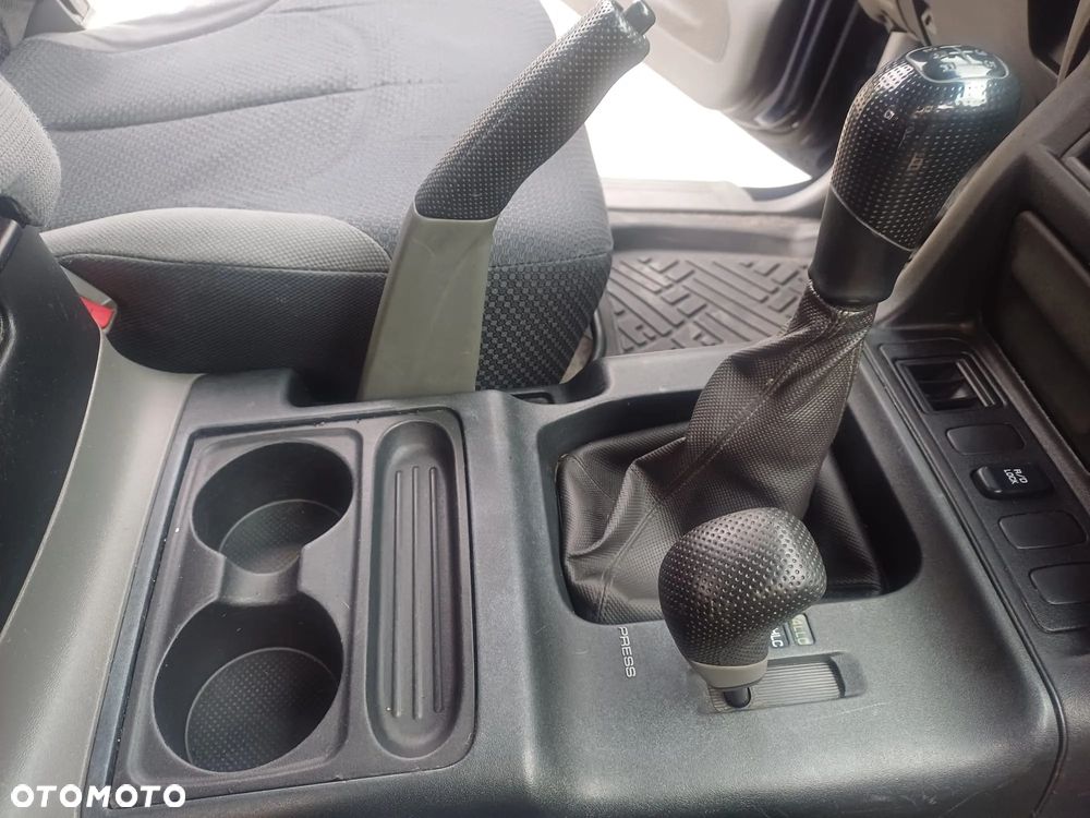 Mitsubishi Pajero 3.2 DI-D Classic - 8